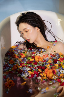 TUBE中国人妻与黑人